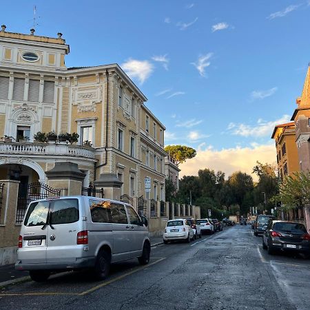 La Tua Casa Nel Centro Di Roma Apartment Exterior foto