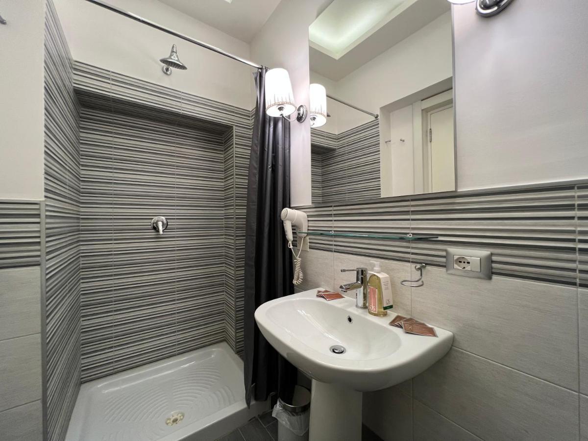 La Tua Casa Nel Centro Di Roma Apartment Exterior foto
